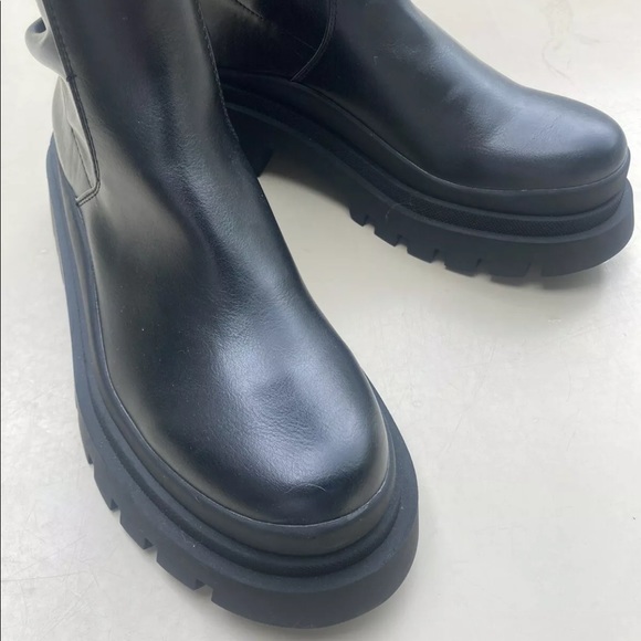 ZARA over the knee track boots - Picture 8 of 10